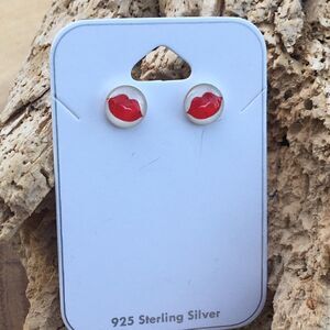 Girls sterling & resin red lips round  earrings